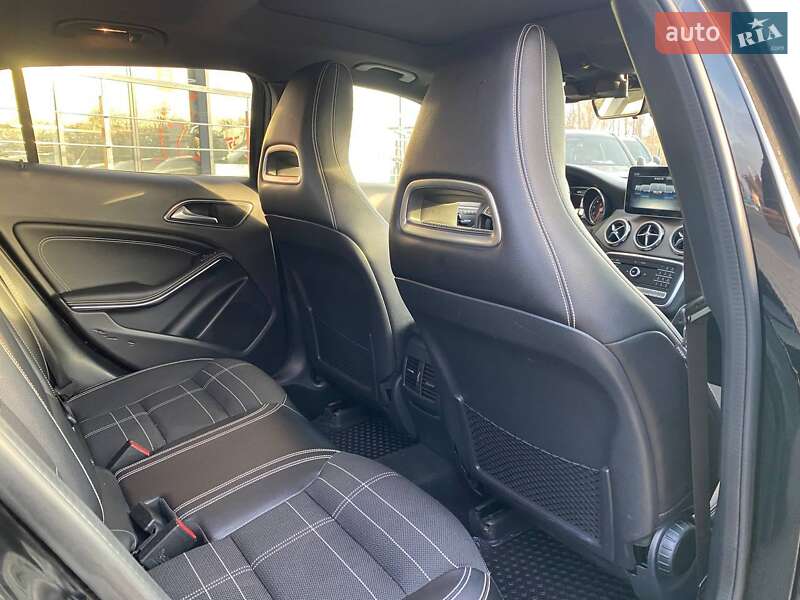 Внедорожник / Кроссовер Mercedes-Benz GLA-Class 2017 в Львове