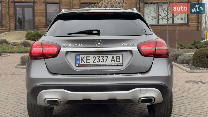 Внедорожник / Кроссовер Mercedes-Benz GLA-Class 2017 в Киеве фото 22 Внедорожник / Кроссовер Mercedes-Benz GLA-Class 2017 в Киеве