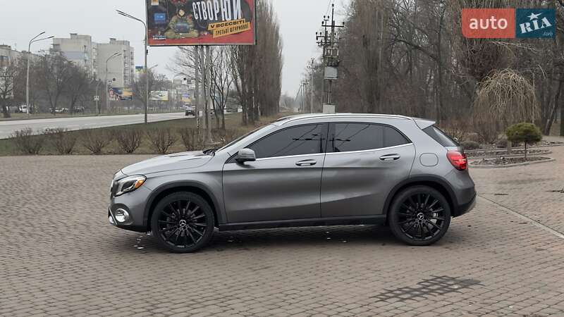Внедорожник / Кроссовер Mercedes-Benz GLA-Class 2017 в Киеве фото 7 Внедорожник / Кроссовер Mercedes-Benz GLA-Class 2017 в Киеве