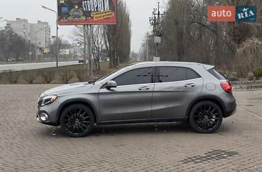 Внедорожник / Кроссовер Mercedes-Benz GLA-Class 2017 в 