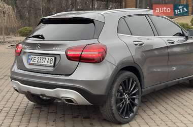 Внедорожник / Кроссовер Mercedes-Benz GLA-Class 2017 в 