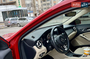 Позашляховик / Кросовер Mercedes-Benz GLA-Class 2017 в 