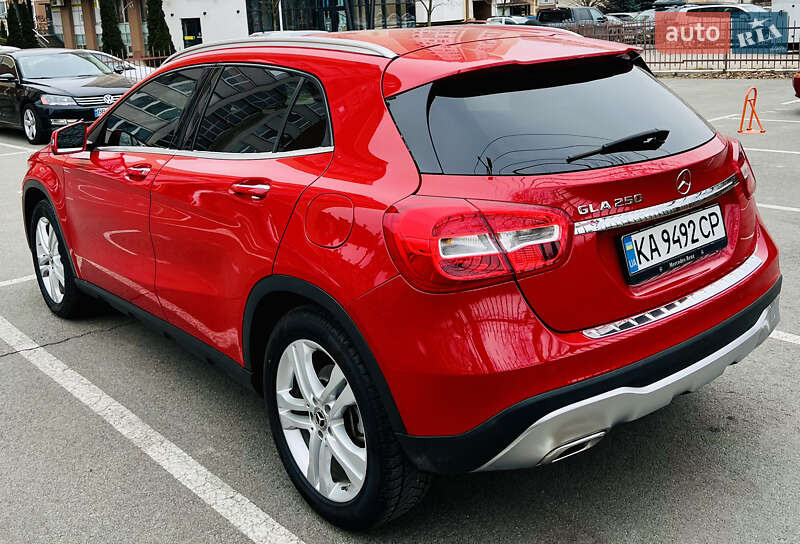 Позашляховик / Кросовер Mercedes-Benz GLA-Class 2017 в Києві