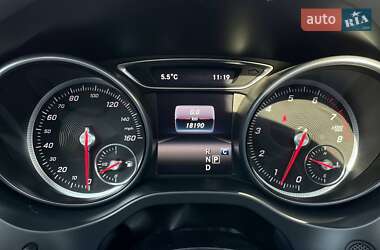 Позашляховик / Кросовер Mercedes-Benz GLA-Class 2017 в 