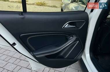 Позашляховик / Кросовер Mercedes-Benz GLA-Class 2017 в 
