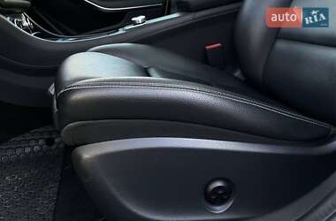 Позашляховик / Кросовер Mercedes-Benz GLA-Class 2017 в 
