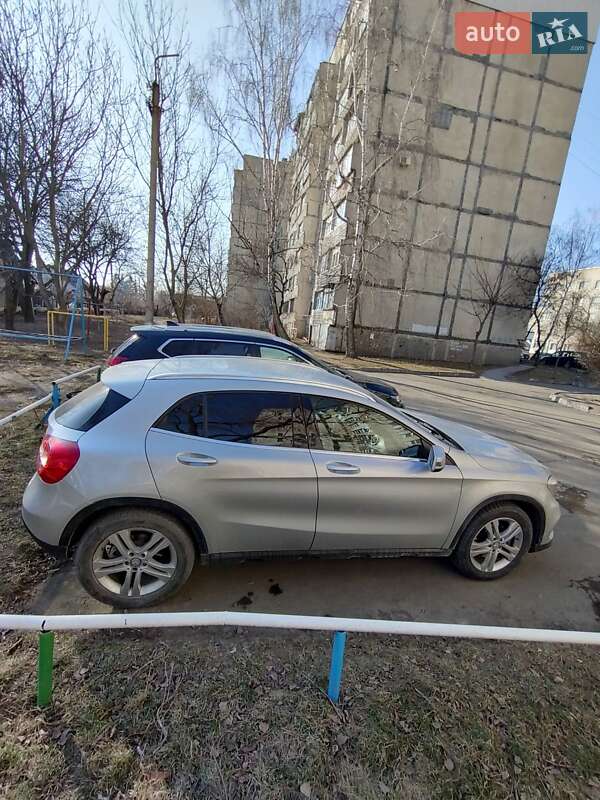 Внедорожник / Кроссовер Mercedes-Benz GLA-Class 2014 в Виннице фото 4 Внедорожник / Кроссовер Mercedes-Benz GLA-Class 2014 в Виннице
