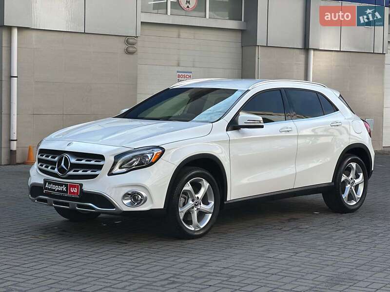 Mercedes-Benz GLA-Class 2019