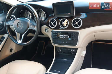 Внедорожник / Кроссовер Mercedes-Benz GLA-Class 2015 в 