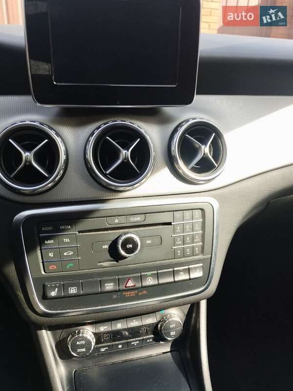Внедорожник / Кроссовер Mercedes-Benz GLA-Class 2017 в Луцке