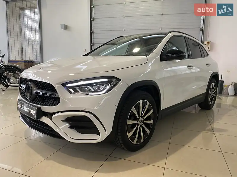 Внедорожник / Кроссовер Mercedes-Benz GLA-Class 2022 в 