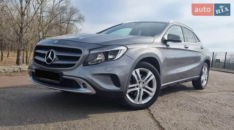 Mercedes-Benz GLA-Class 2015