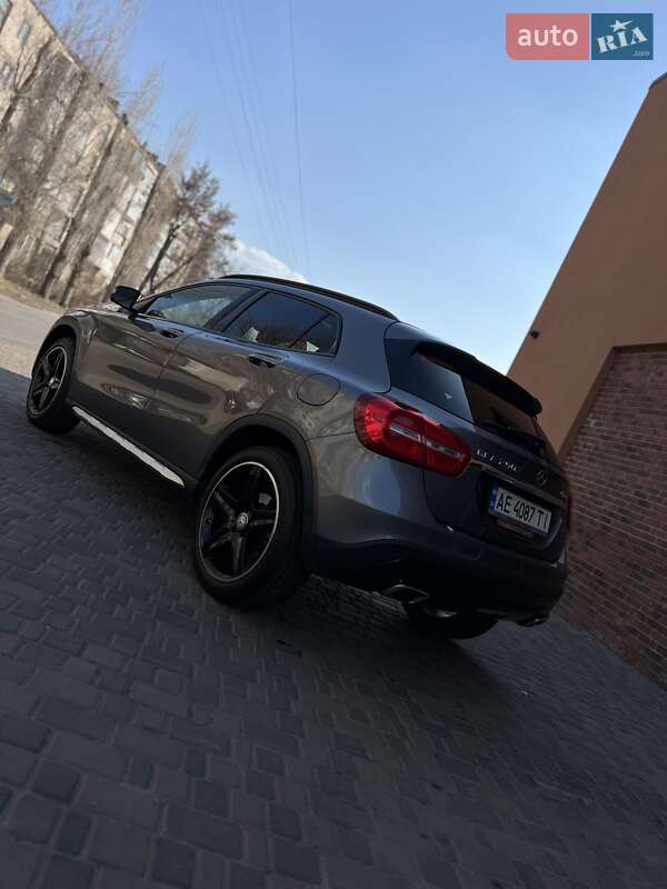 Внедорожник / Кроссовер Mercedes-Benz GLA-Class 2016 в Днепре
