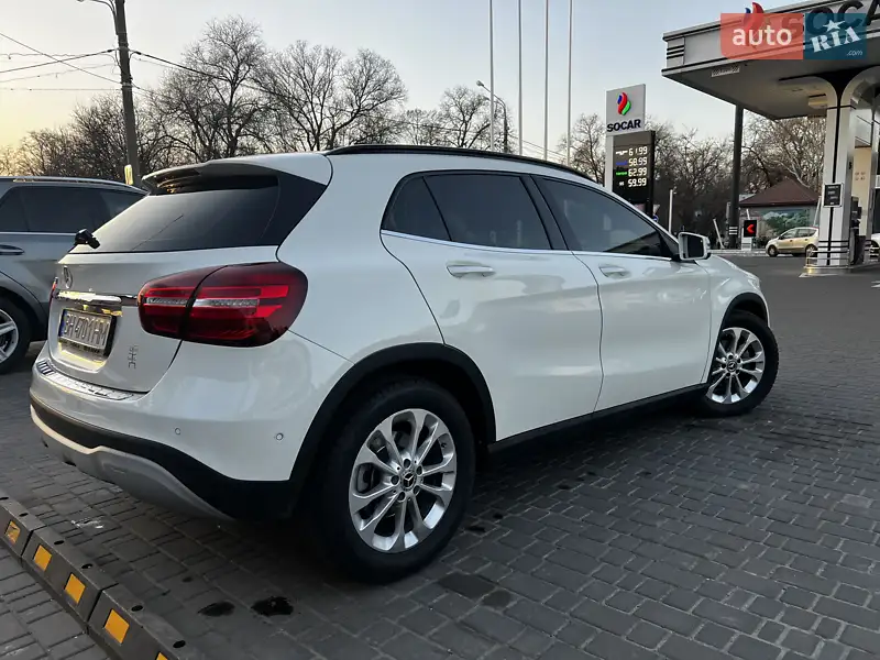 Mercedes-Benz GLA-Class 2017