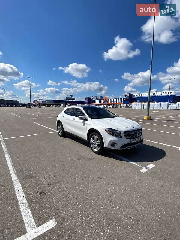 Mercedes-Benz GLA-Class 2017