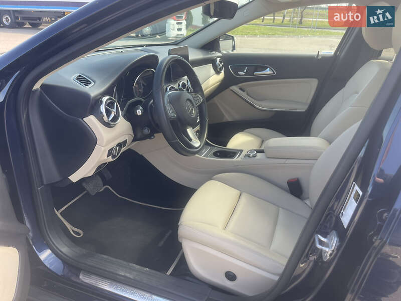 Позашляховик / Кросовер Mercedes-Benz GLA-Class 2017 в Києві