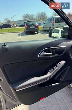 Внедорожник / Кроссовер Mercedes-Benz GLA-Class 2015 в 