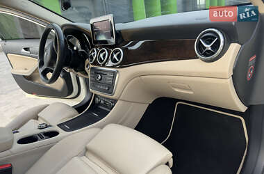 Внедорожник / Кроссовер Mercedes-Benz GLA-Class 2015 в 
