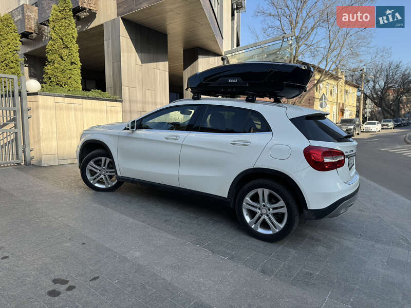 Внедорожник / Кроссовер Mercedes-Benz GLA-Class 2016 в Ирпене