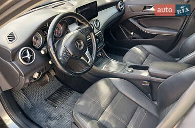 Внедорожник / Кроссовер Mercedes-Benz GLA-Class 2014 в 