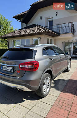 Внедорожник / Кроссовер Mercedes-Benz GLA-Class 2016 в 