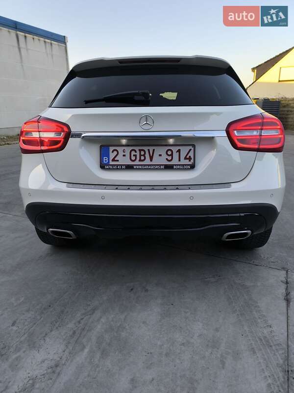 Внедорожник / Кроссовер Mercedes-Benz GLA-Class 2016 в Ровно