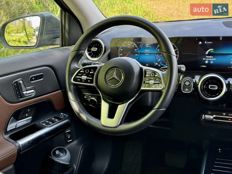 Позашляховик / Кросовер Mercedes-Benz GLA-Class 2021 в Києві