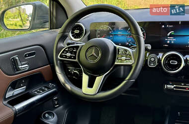 Внедорожник / Кроссовер Mercedes-Benz GLA-Class 2021 в 