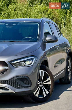 Внедорожник / Кроссовер Mercedes-Benz GLA-Class 2021 в 