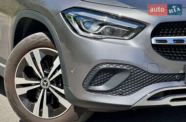 Внедорожник / Кроссовер Mercedes-Benz GLA-Class 2021 в 