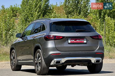 Внедорожник / Кроссовер Mercedes-Benz GLA-Class 2021 в 