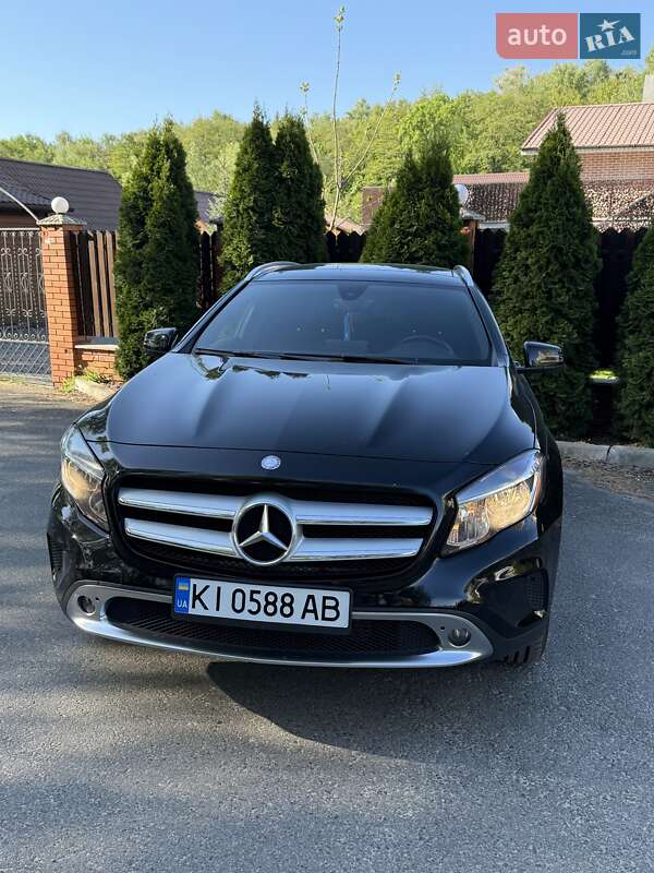 Внедорожник / Кроссовер Mercedes-Benz GLA-Class 2016 в Киеве