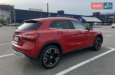 Внедорожник / Кроссовер Mercedes-Benz GLA-Class 2019 в 