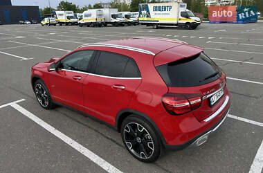 Внедорожник / Кроссовер Mercedes-Benz GLA-Class 2019 в 