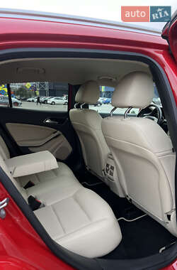 Внедорожник / Кроссовер Mercedes-Benz GLA-Class 2019 в 