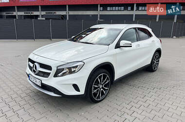 Внедорожник / Кроссовер Mercedes-Benz GLA-Class 2015 в Киеве