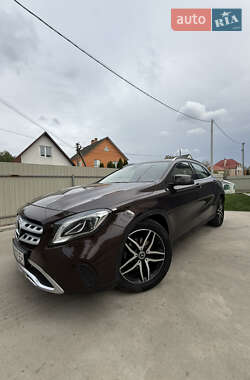 Позашляховик / Кросовер Mercedes-Benz GLA-Class 2017 в 