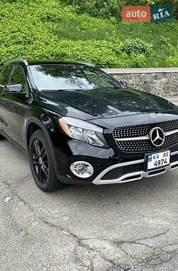 Внедорожник / Кроссовер Mercedes-Benz GLA-Class 2018 в 