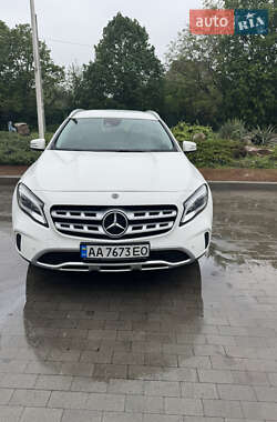 Внедорожник / Кроссовер Mercedes-Benz GLA-Class 2018 в Киеве