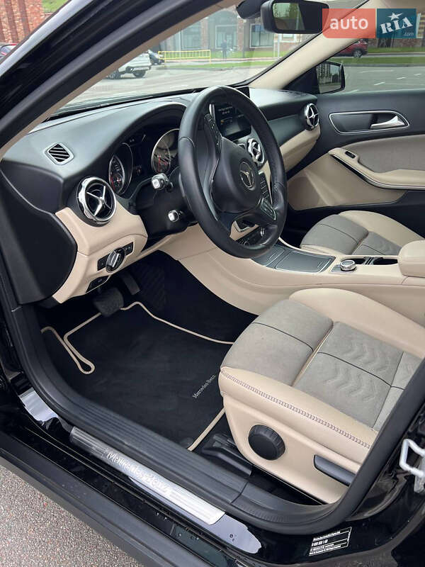 Внедорожник / Кроссовер Mercedes-Benz GLA-Class 2017 в Киеве фото 34 Внедорожник / Кроссовер Mercedes-Benz GLA-Class 2017 в Киеве
