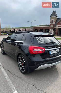 Внедорожник / Кроссовер Mercedes-Benz GLA-Class 2017 в 
