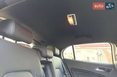 Внедорожник / Кроссовер Mercedes-Benz GLA-Class 2016 в 