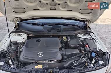Внедорожник / Кроссовер Mercedes-Benz GLA-Class 2016 в 