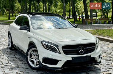 Позашляховик / Кросовер Mercedes-Benz GLA-Class 2016 в 