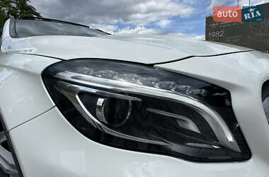Позашляховик / Кросовер Mercedes-Benz GLA-Class 2016 в 