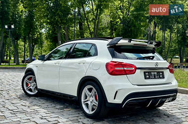 Позашляховик / Кросовер Mercedes-Benz GLA-Class 2016 в 