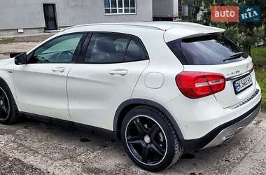 Внедорожник / Кроссовер Mercedes-Benz GLA-Class 2014 в 