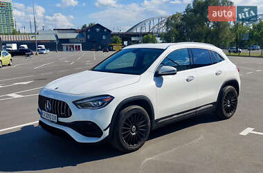 Внедорожник / Кроссовер Mercedes-Benz GLA-Class 2020 в 