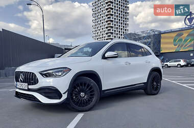Внедорожник / Кроссовер Mercedes-Benz GLA-Class 2020 в Киеве