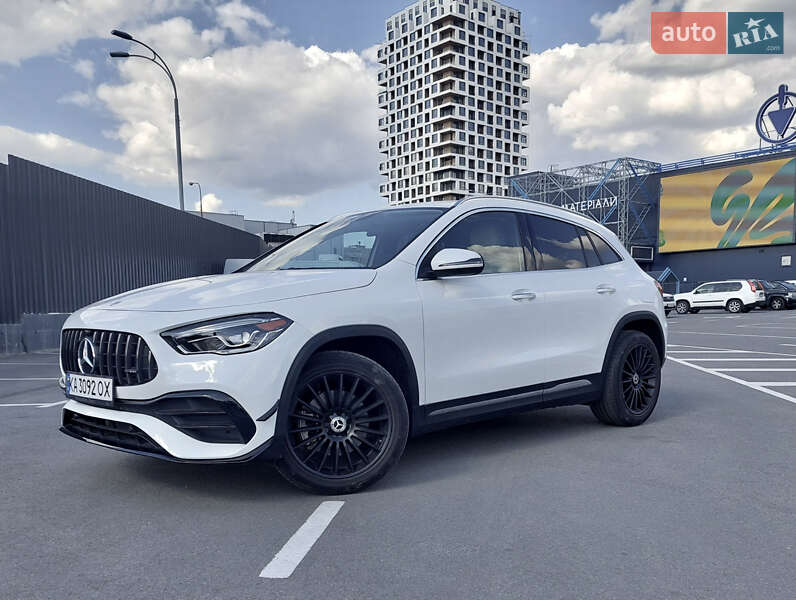 Внедорожник / Кроссовер Mercedes-Benz GLA-Class 2020 в 